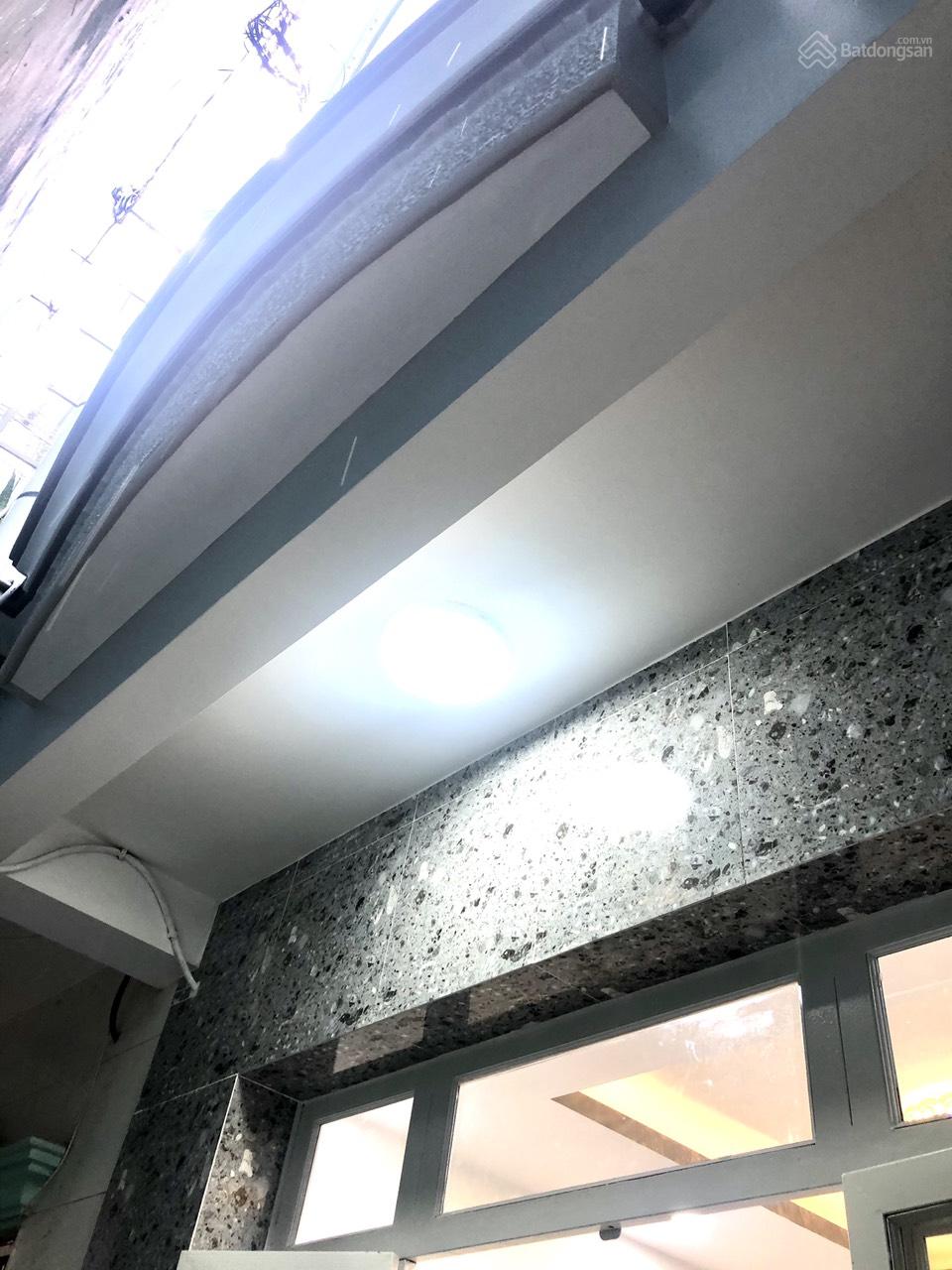 Bán căn nhà 3x8m sát chợ Vạn Nguyên, phường 15, quận 8, NH hỗ trợ vay