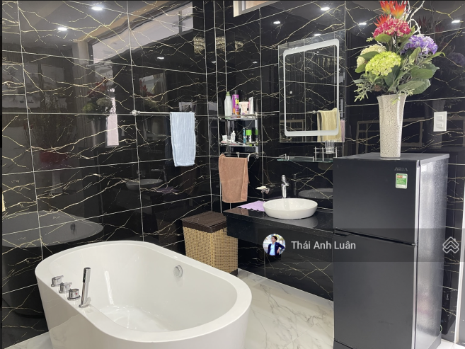 Căn này ngộp! Bán gấp nhà 2 mặt tiền Nguyễn Bỉnh Khiêm, Q1. 102m2 (6,2x16m) – hầm + 7 tầng. 22,5 tỷ