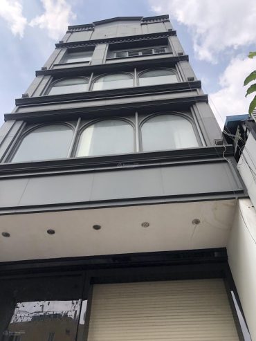 Bán nhà phố hẻm 149 Tôn Thất Thuyết giá 5,7 tỷ nhà đẹp