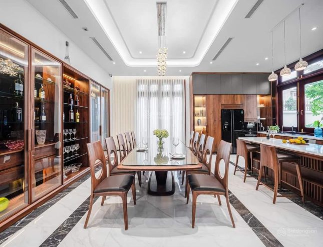 Hiếm! Ngang to 7.3m, hầm 5 tầng có thang máy, hẻm ôtô Nguyễn Bỉnh Khiêm Q1 chỉ 13 tỷ