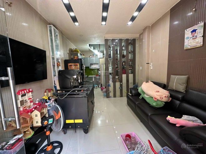 Bán nhà siêu đẹp quá ngộp 5 tấm hẻm 6m sát mặt tiền giá chỉ 4tỷ nhánh
