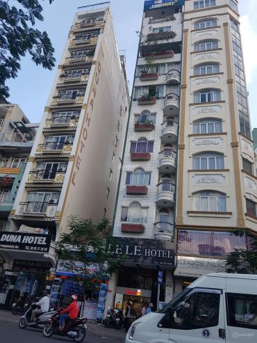 Bán tòa nhà góc 2MT Nguyễn Tri Phương quận 10.DT:9x25m hầm 7 lầu có HĐT:390tr/th giá:98 tỷ bớt ít