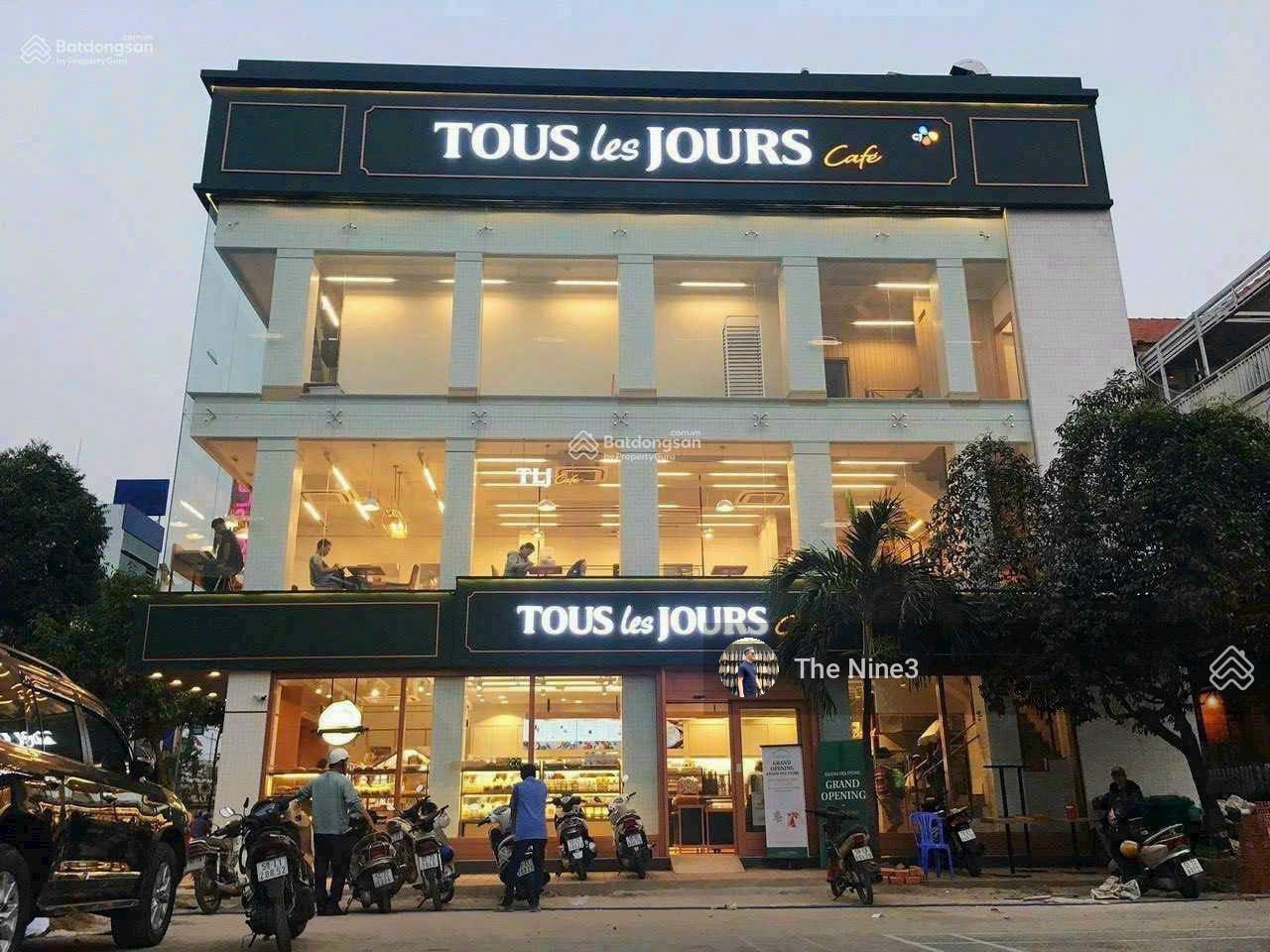MT Nam Kỳ Khởi Nghĩa (2 chiều), Quận 3 – 11x18m – 4 tầng – HĐT 250 triệu/th – giá 60 tỷ