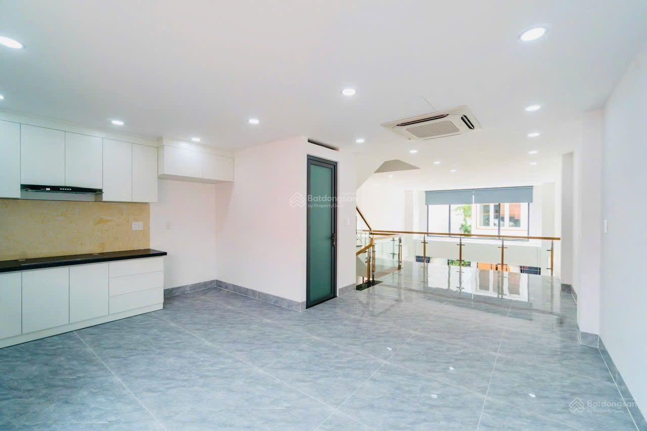 Nhà đẹp mới xây thích hợp cho thuê, Lê Quang Sung, Q6, 56m2, 1T2L, hẻm 7m xe hơi quay đầu