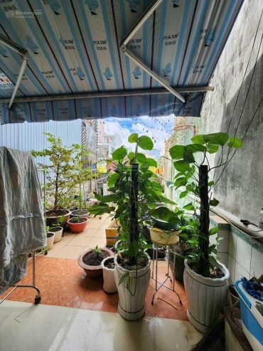 Nhà trệt 2 lầu, hẻm 5m Đề Thám quận 1, dt 4.3x10m nở hậu 8.6m, gia đình cần bán