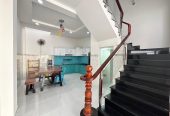 Cần vốn nên bán nhà hẻm 4m Lê Quốc Hưng, P13, Q4. DT 65,1m2, 1T 2L ST, 4PN, 5WC, sổ đẹp