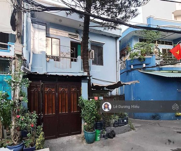 Bán nhà diện tích khủng 42m2. Ngang 4.2m. Hẻm trước nhà nhỉnh 3m. Nhà 1 lầu, tiện xây Mới. Không QH