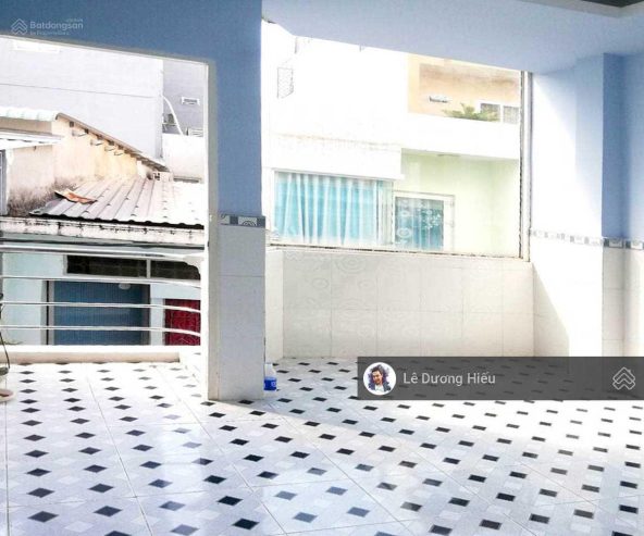 Nhà 20m2, 3.2mx6.5m nở hậu. 3 tầng bê tông cốt thép. 2 phòng ngủ, 2 vệ sinh, hẻm 3m. Sát đường lớn