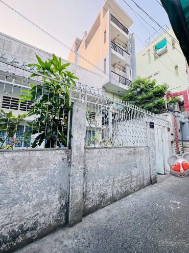 Mặt tiền hẻm 538 Đoàn Văn Bơ Quận 4