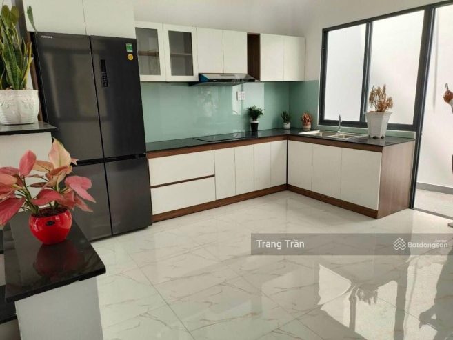 Nhà đẹp, ngang bề thế 5Tỷ020/106m2 (6,9mx15,5m) đường Hồ Hảo Hớn- Cô Giang- Q1, gần trường Văn Lang