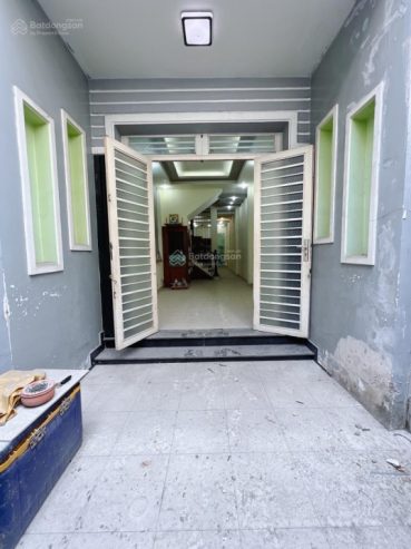 Mặt tiền hẻm ngang 3.2x20m – 3 tấm Đoàn Văn Bơ Q4 – 4pn 5wc hơn 90 triệu/m2