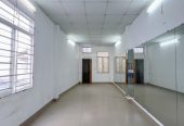 Mặt tiền hẻm ngang 3.2x20m – 3 tấm Đoàn Văn Bơ Q4 – 4pn 5wc hơn 90 triệu/m2