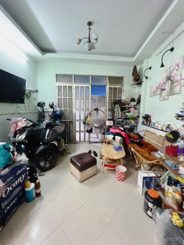 Nhà đẹp siêu rẻ P15 Q4 Tôn Đản