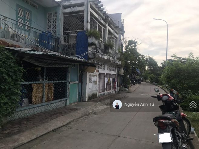 Bán nhà sổ hồng ngang 6m dài 12.3m MT công viên kênh đường Ụ Cây, Quận 8, TPHCM giá 4.75 tỷ