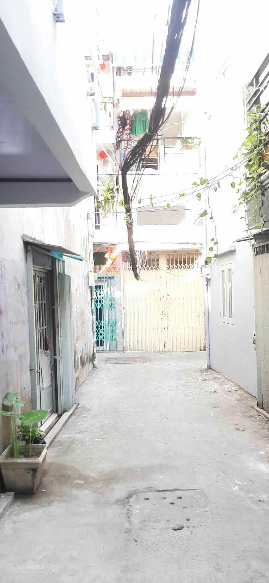 Nhà bán đường Bãi Sậy, Quận 6, gần chợ Bình Tây