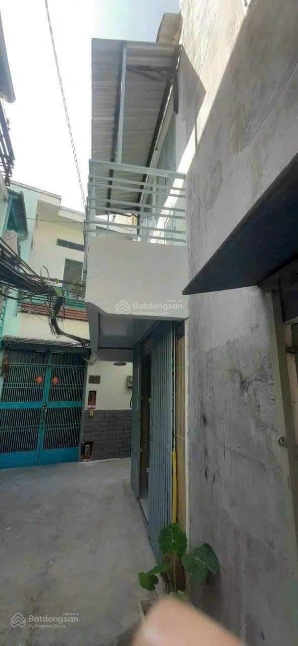 Nhà bán đường Bãi Sậy, Quận 6, gần chợ Bình Tây