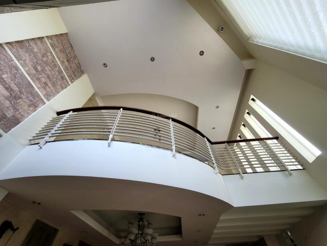 Bán giá rẻ nguyên căn góc 2MT đường thông thoáng, KDC đông đúc đường Phạm Hữu Lầu, Q7, sát bên PMH