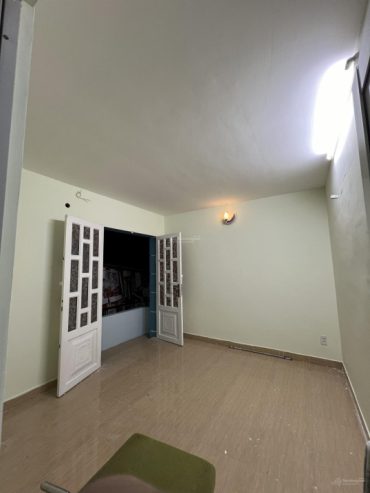 Chính chủ bán nhà P3, Q4 – hẻm cụt an ninh – 40m2, 3PN, 1 bếp, 1 PK
