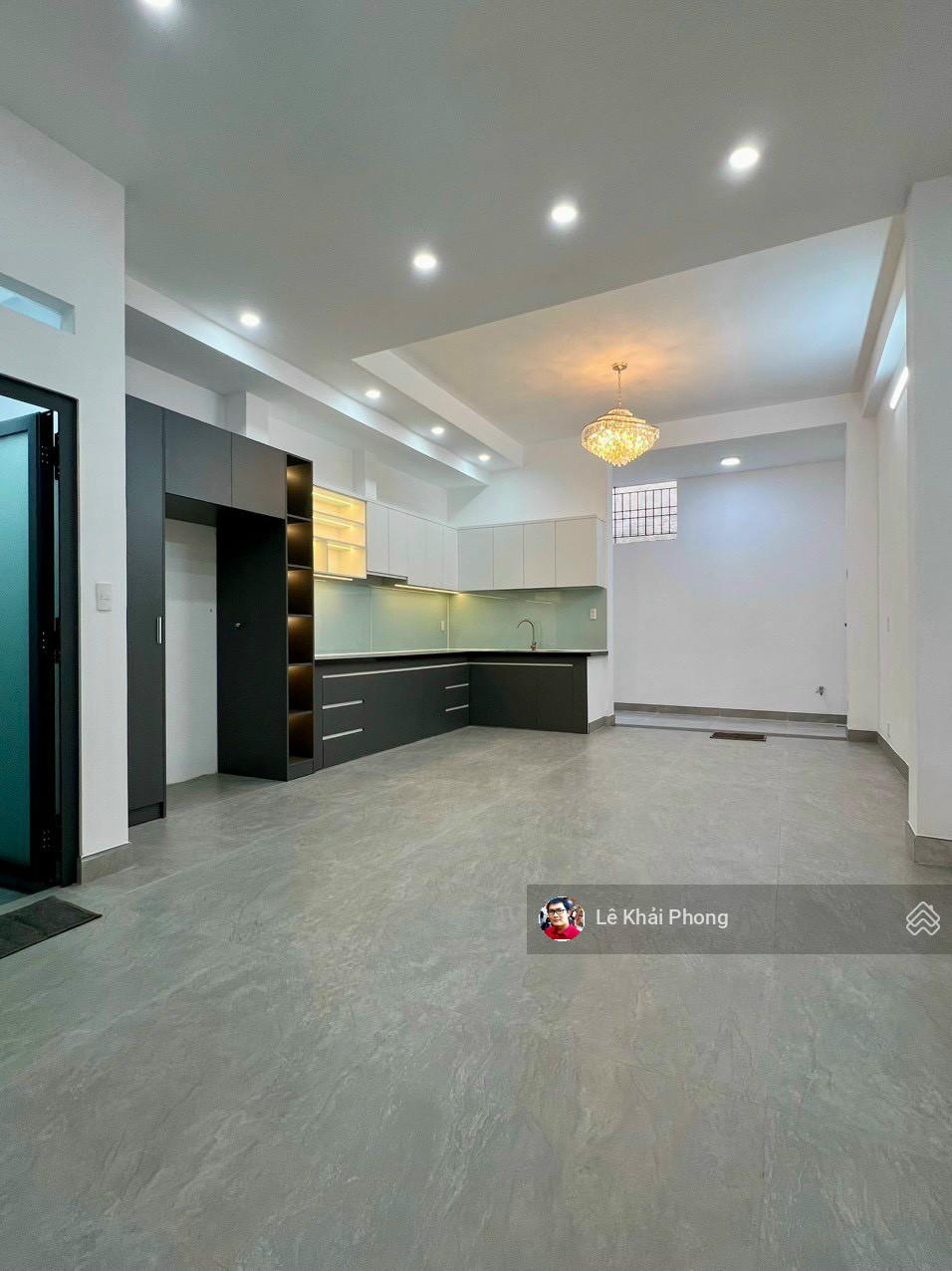 Bán nhà 3 tầng, DT 5x24m = 114m2, mặt tiền Lâm Văn Bền, Quận 7