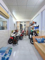 Nhà 31,5m2 mặt tiền đường số ngay Vĩnh Hội, Q4. Chỉ 4,65 tỷ