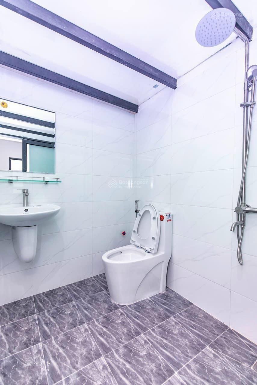 Nhà phố Nguyễn Duy, P10, Q8. DT 62,5m2 (4,7m x 13,2m) Giá 3.360 tỷ . 2 tầng 5 phòng ngủ