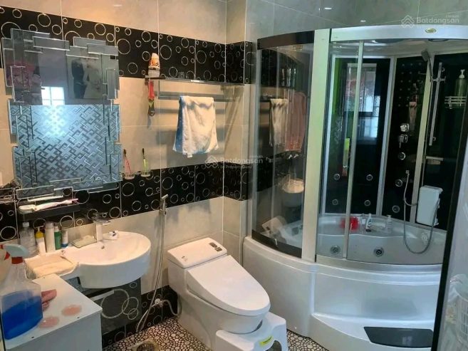 Bán nhà mặt tiền Lê Văn Lương Quận 7 vị trí đắc địa vừa ở kinh doanh gần TTTM Lotte Mart nhỉnh 12tỷ