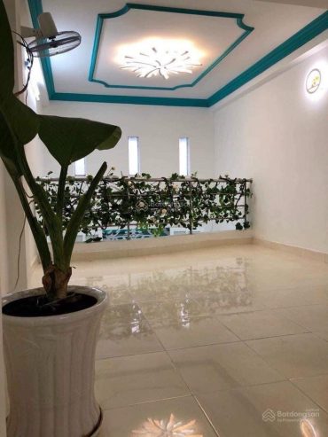 Nhà mới ở ngay nhỉnh 5 tỷ TL Phạm Văn Chí trung tâm Q6
