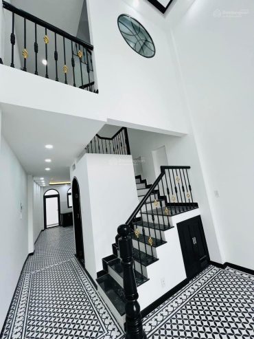 Nhà Châu Âu – 9 phòng – Dương Bá Trạc Quận 8
