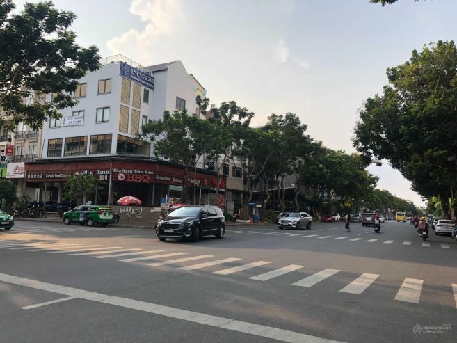 Bán nhà phố kinh doanh,căn góc công khu Hưng Phước , PMH, Q7 dt: 8 *18,5m, thang máy,giá: 49,8 tỷ