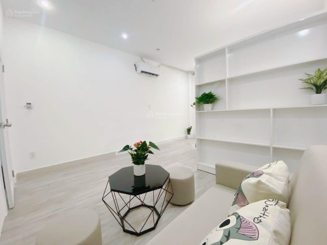 Bán gấp đi định cư. Giảm từ: 20 còn 16,5 tỷ. Nhà HXH Trần Hưng Đạo Q1 4×20 trệt lửng 3 lầu ST vuông