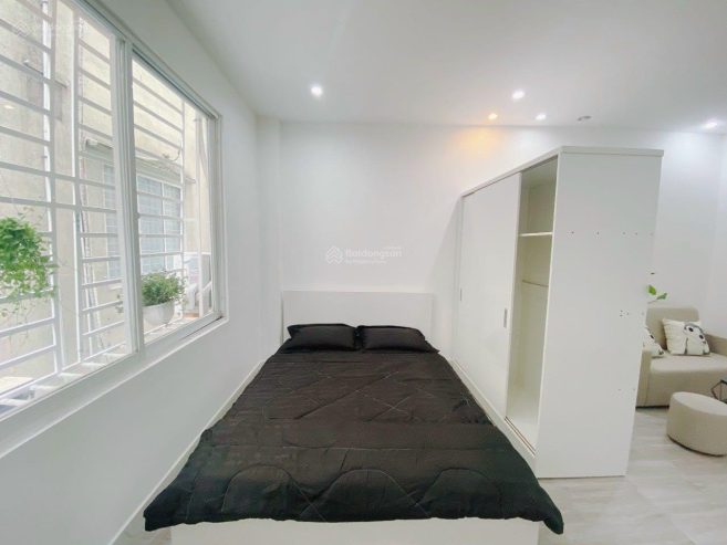 Bán gấp đi định cư. Giảm từ: 20 còn 16,5 tỷ. Nhà HXH Trần Hưng Đạo Q1 4×20 trệt lửng 3 lầu ST vuông