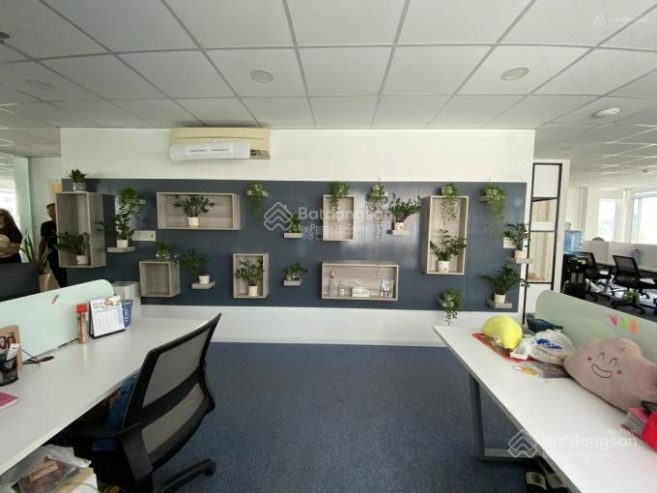 Bán gấp nhà mặt tiền 176m2 Nguyễn Đình Chiểu, P. Đa Kao, Quận 1 góc 2 mặt tiền + 4 tầng
