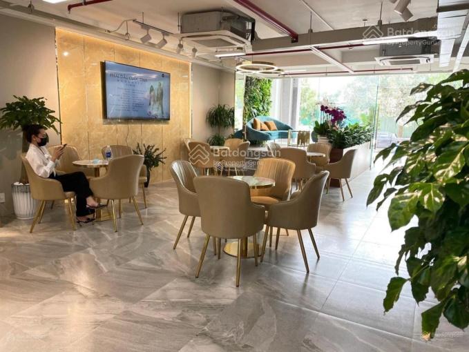 Bán gấp nhà mặt tiền 176m2 Nguyễn Đình Chiểu, P. Đa Kao, Quận 1 góc 2 mặt tiền + 4 tầng