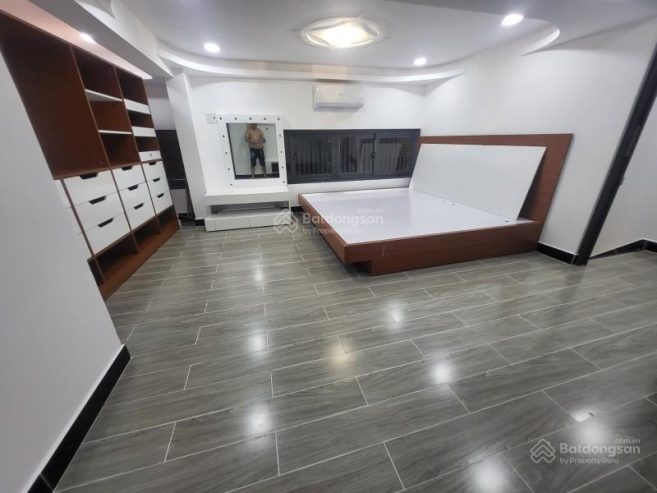 Bán nhà gần Hùng Vương, Quận 10, 35m2, 3 tầng full nội thất, chỉ hơn 3 tỷ