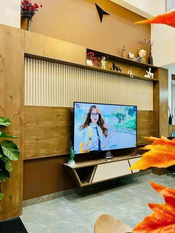 Nhà đẹp xinh xinh – khách mua chỉ việc vào ở luôn
