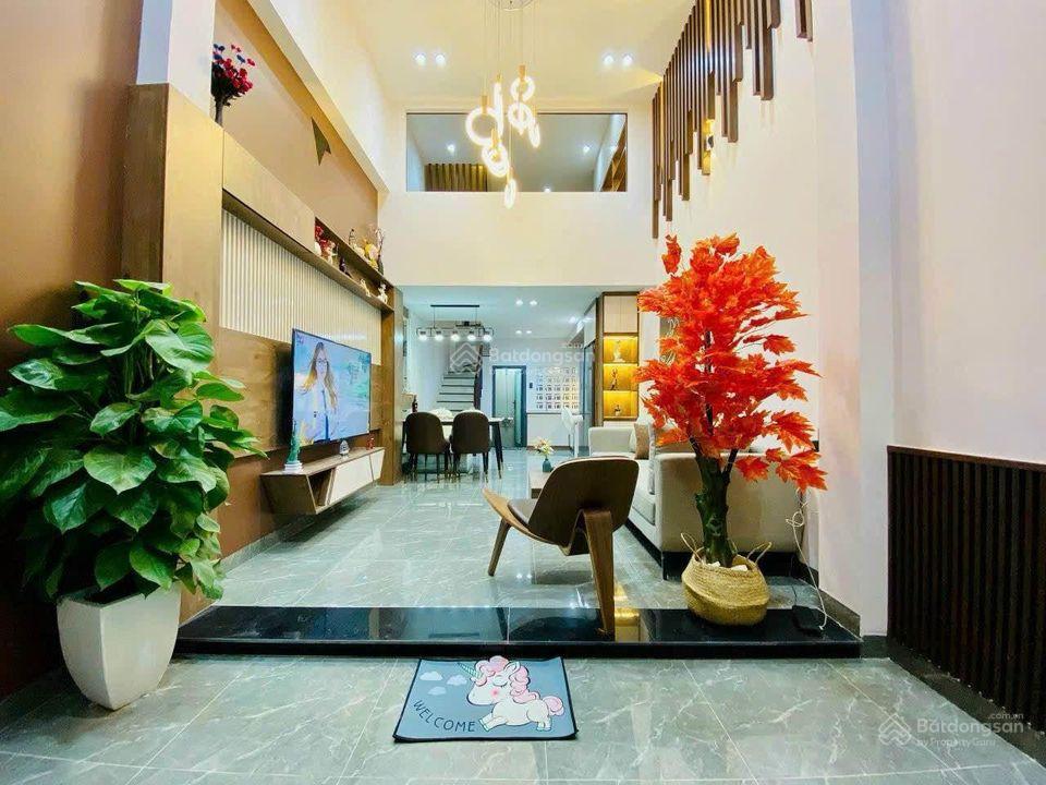 Nhà đẹp xinh xinh – khách mua chỉ việc vào ở luôn