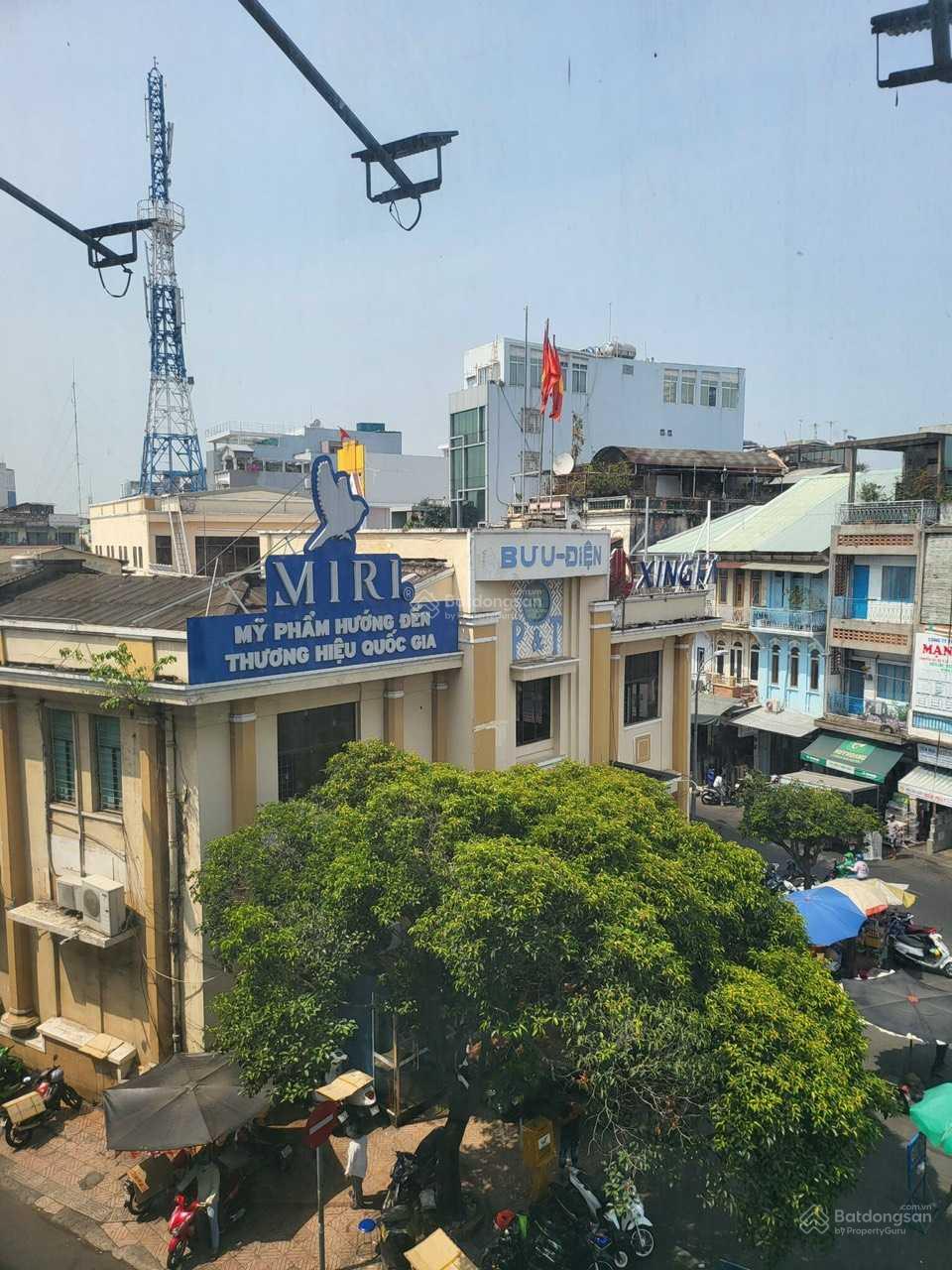 Bán MT Hải Thượng Lãn Ông, Quận 5. (Chuyên bán thuốc Bắc, khu Chợ Lớn) DT 4x27m 4 tầng. Giá 25.6 tỷ