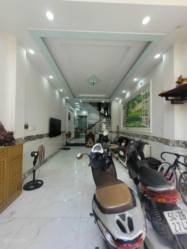 Chủ gửi bán căn nhà 2 sẹc 98m2, 1T1L, sát chợ Bình Tây, sổ riêng chính chủ, giá bán lỗ