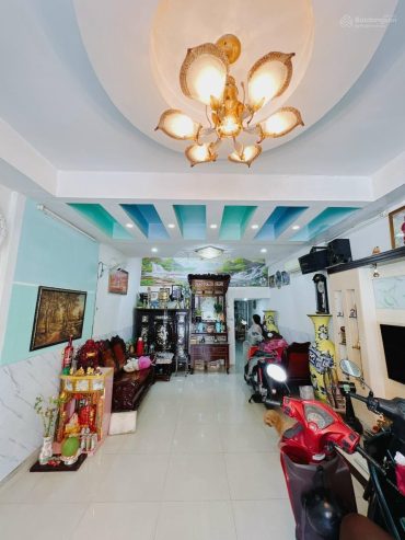 Bán nhà hẻm xe hơi quận 4 khu kinh doanh – 56m2 giá chỉ 3 tỷ 8 cách đường Hoàng Diệu 50m