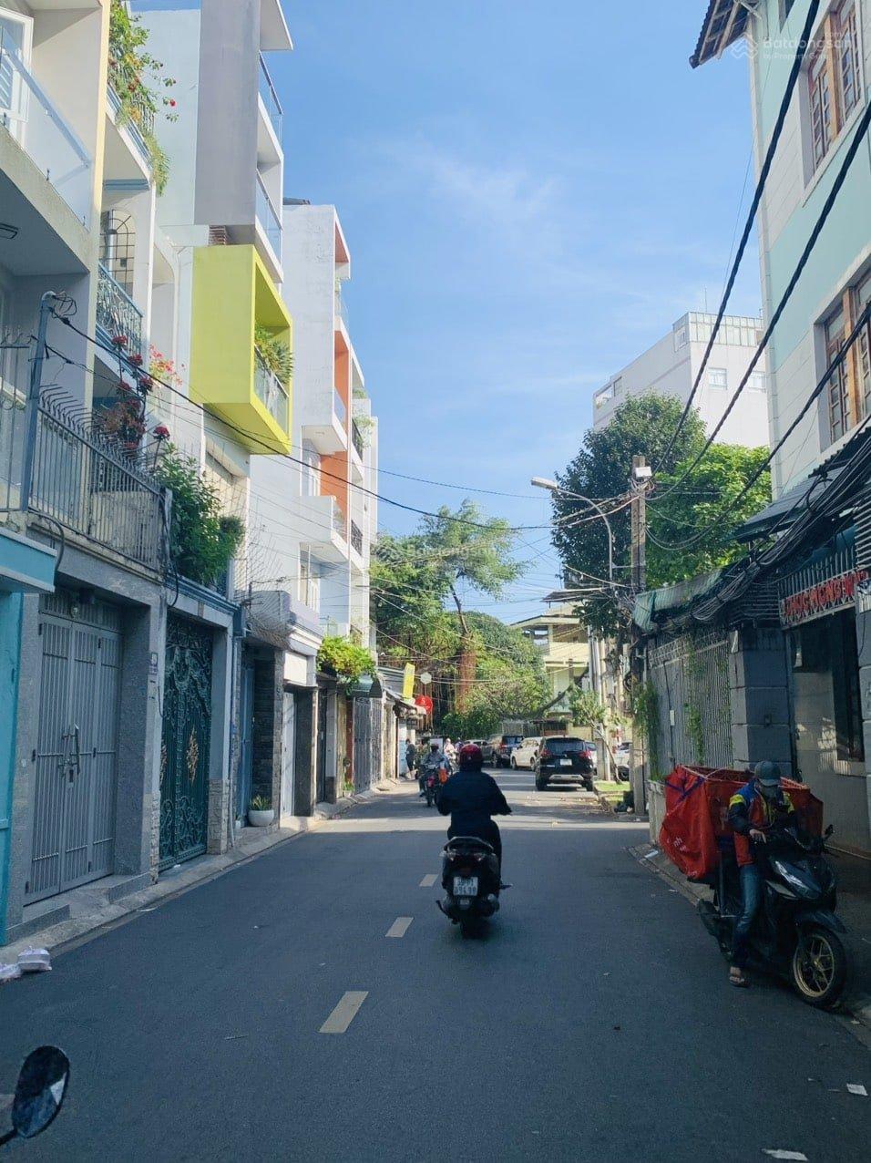 Chủ đi định cư, bán HXH (6m) Nguyễn Đình Khơi – Hoàng Việt, Tân Bình _dt: 4,2mx22m _giá: 12,5 tỷ TL