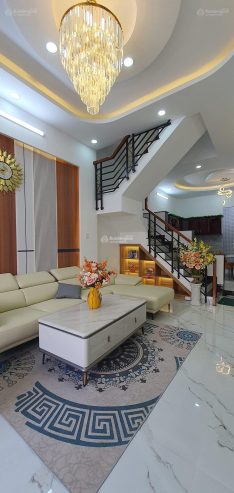 Hạ giá bán căn cho thuê 23tr/th Mai Xuân Thưởng, P5, Q6, 66.7m2 (4.6×14.5m). Ngay CV Phạm Đình Hổ