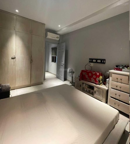 Bán gấp nhà mới Q1, hẻm 4m, xây 3 lầu, sân thượng, giá 5,8 tỷ TL