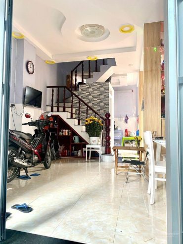 Chỉ cần bán căn góc 2 mặt tiền hẻm Dương Bá Trạc