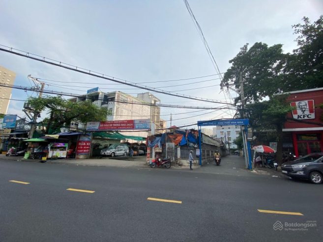 Bán nhà mặt tiền Nguyễn Thị Minh Khai – DT: 9 x 20m. CN: 180m2 – XD: Hầm + 8 lầu – giá bán: 65 tỷ