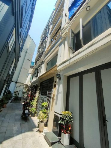 Nhà đẹp Q4 – 4 tầng đúc – 30m2 – hẻm 1 sẹc – chỉ 2 tỷ nhỉnh