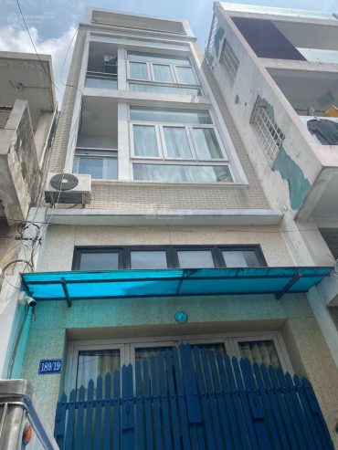 Bán nhà hẻm oto 7 chỗ đường Phạm Văn Chí Q6 – DT: 4m x 15m. KC: 4 tầng + thang máy. Giá 10.5 tỷ TL
