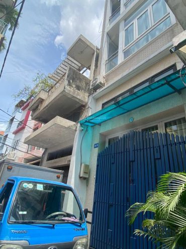Bán nhà hẻm oto 7 chỗ đường Phạm Văn Chí Q6 – DT: 4m x 15m. KC: 4 tầng + thang máy. Giá 10.5 tỷ TL