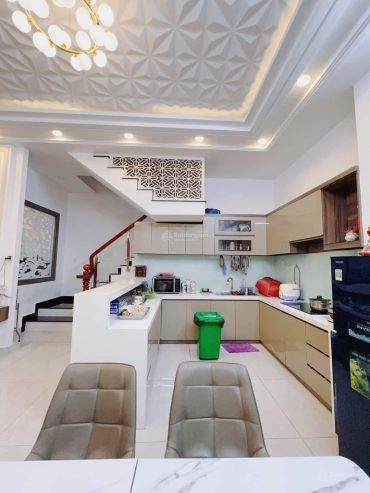 Bán nhà 3 tầng MTKD đường Số 17, Quận 7. DT 170m2. Ngang 7.6m x 23m nhỉnh 19 tỷ. GPXD 7 tầng. Hiếm
