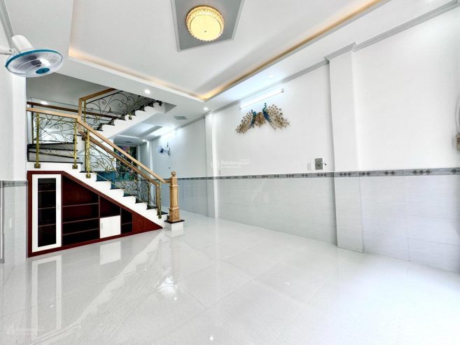 Cô Tám bán căn cho thuê 21tr Tùng Thiện Vương P11 Q8 63.02m2(4.6×13.7). Cách chợ Xóm Củi 3p