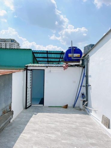 Nhà đẹp 4 tấm Đoàn Văn Bơ Q4 cần bán